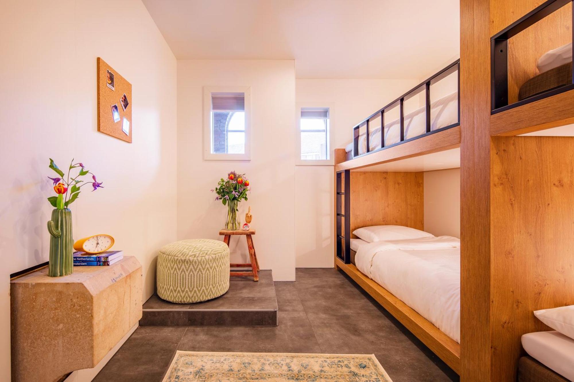 Bunk Hostel Amsterdam Zewnętrze zdjęcie