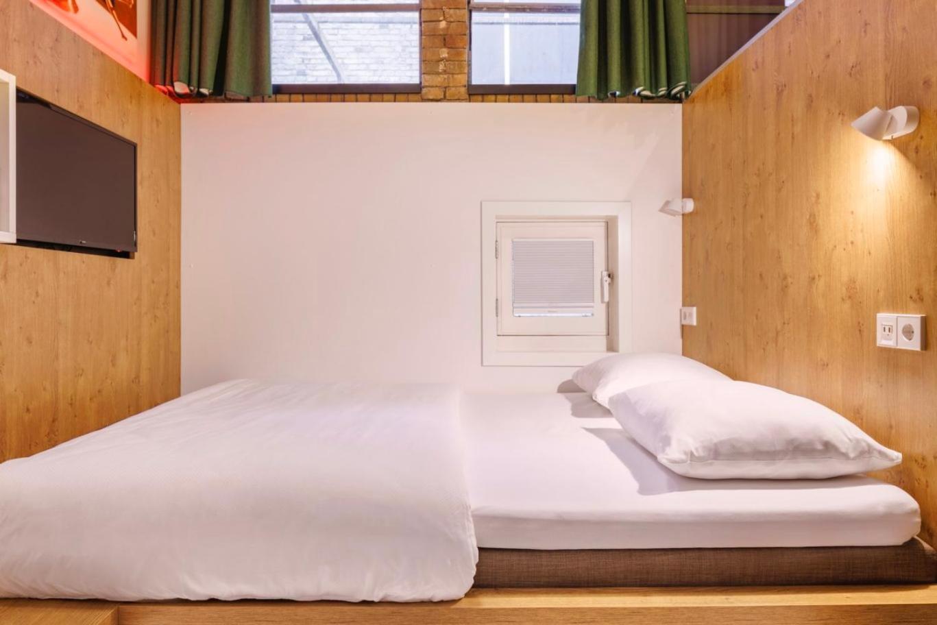 Bunk Hostel Amsterdam Zewnętrze zdjęcie