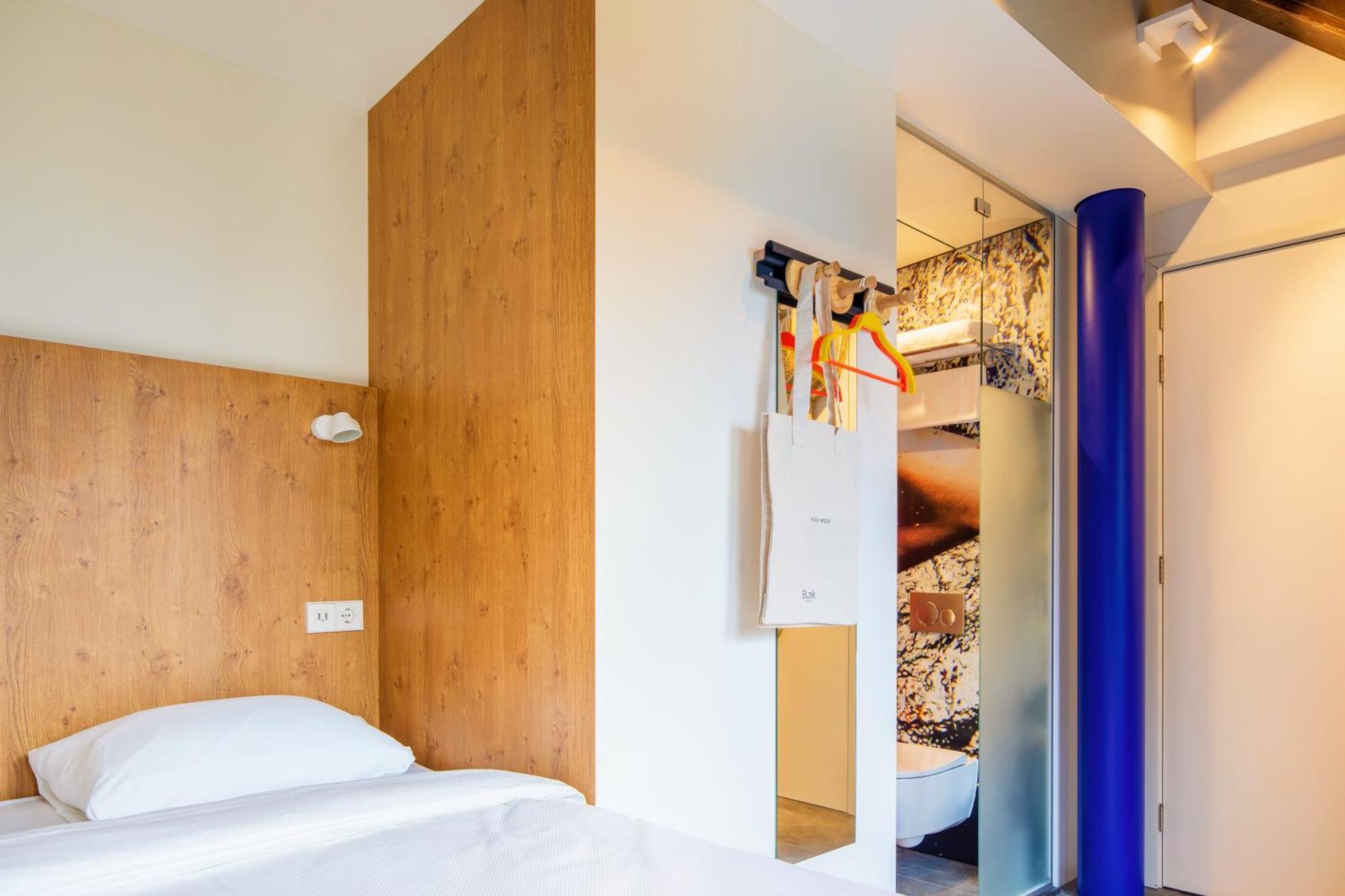 Bunk Hostel Amsterdam Zewnętrze zdjęcie