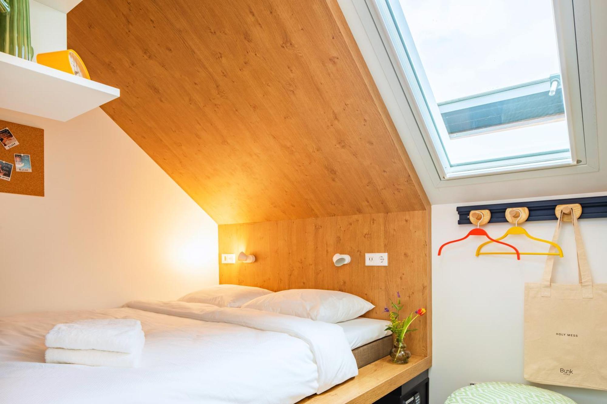Bunk Hostel Amsterdam Zewnętrze zdjęcie